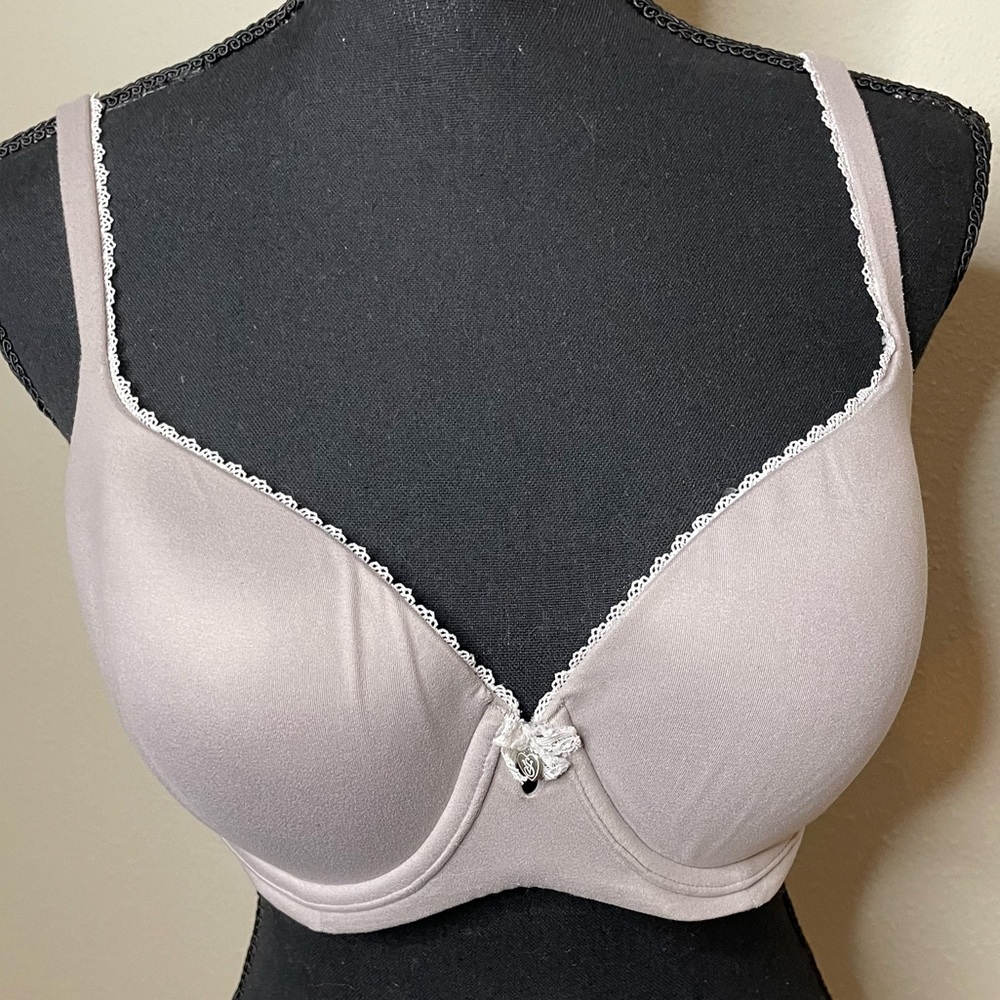 [Victoria’s Secret] Body By Victoria Lined Demi